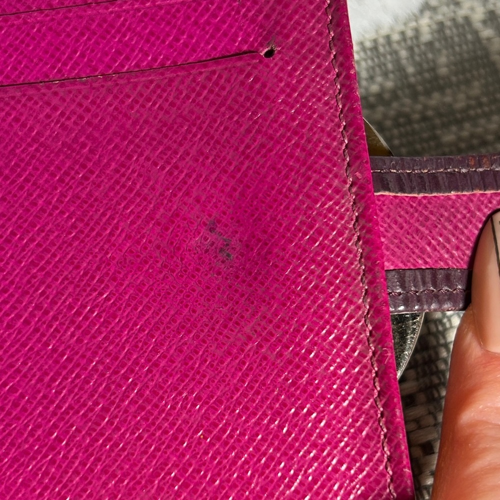 364. Louis Vuitton Portefeuille Viennois wallet in purple Epi - Picture 9 of 15